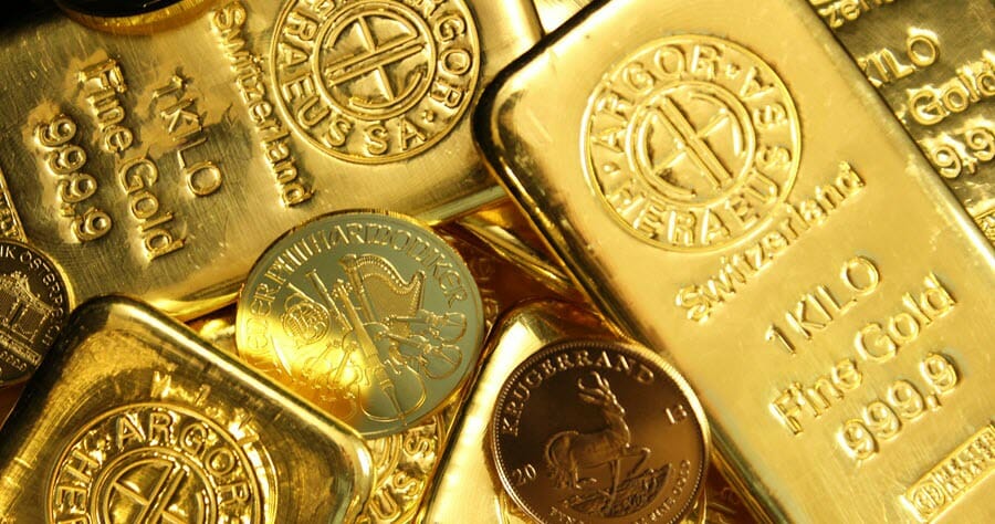 Advantages and Disadvantages of Investing in Gold